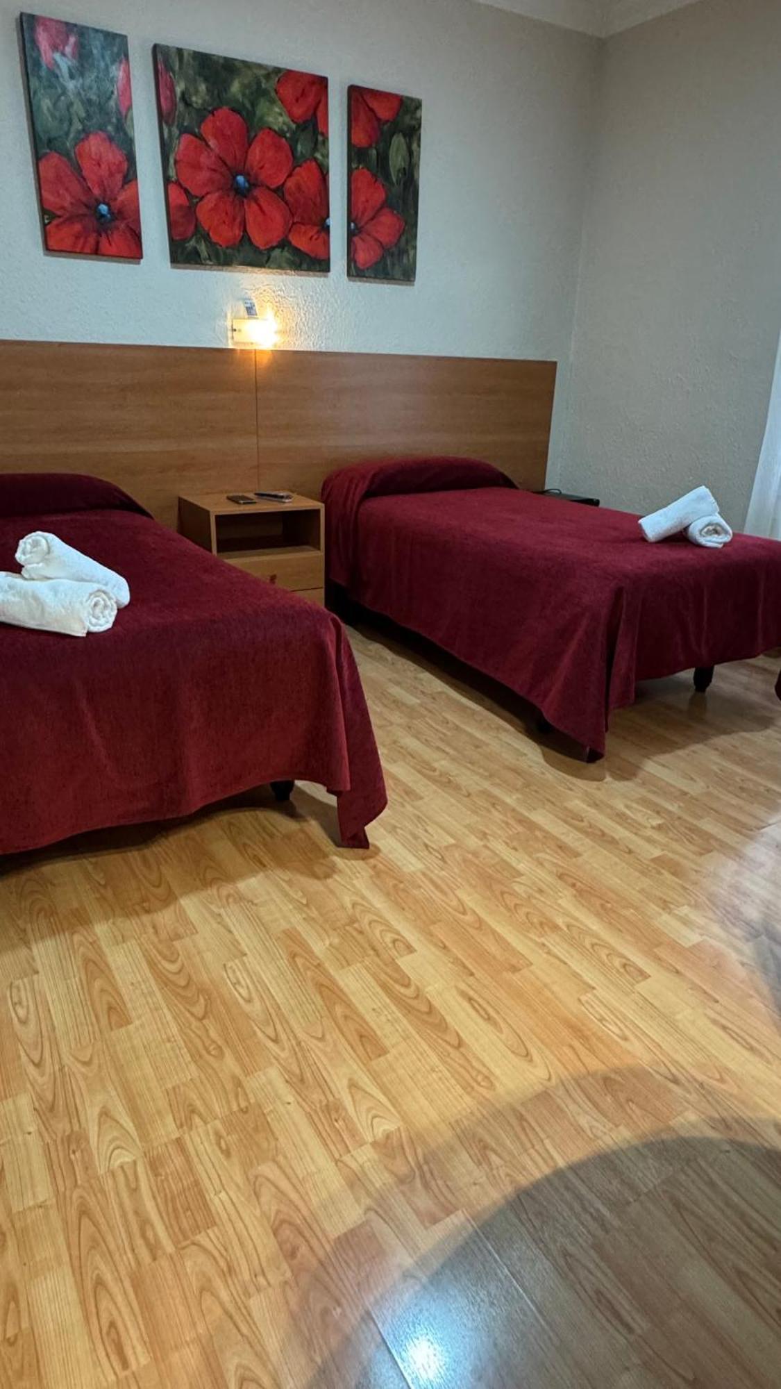 Pension Laforja Barcelone Extérieur photo
